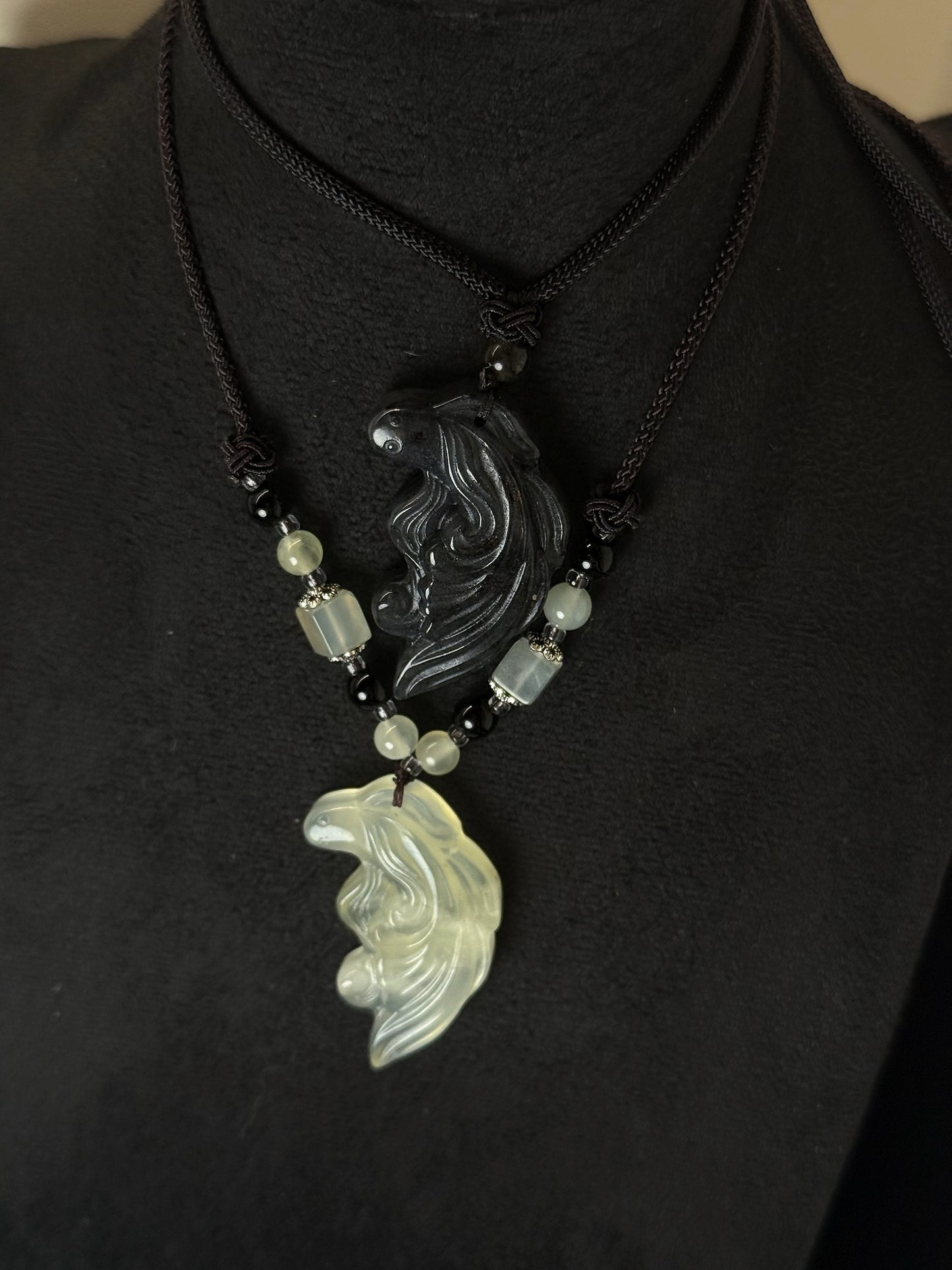 THE TWIN DESCENT: SHADOW & FROST KOI RELIC
